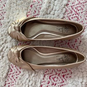 Cute gold kitten heel espadrille peep toe wedges